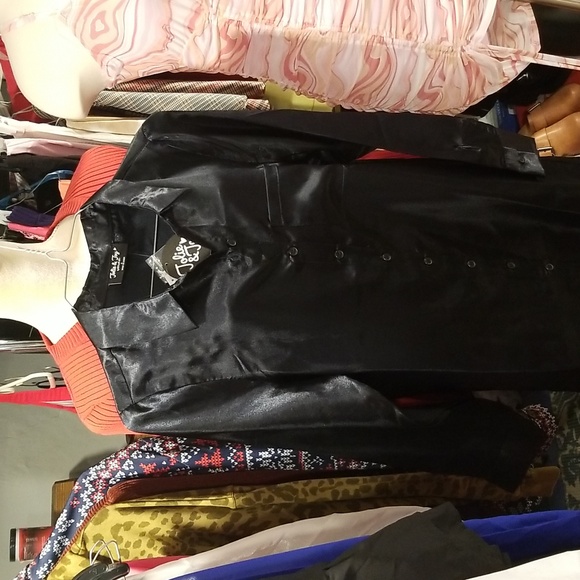 Jolie &Joy Black Satin Look Button Front Tunic Blouse NWT Sz. S - Picture 8 of 9